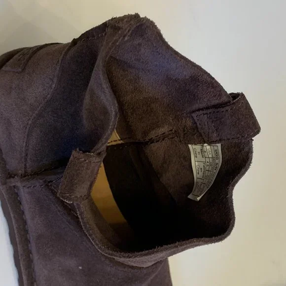 UGG Classic Unlined Mini Boot Size 6 Plum/Eggplant - Picture 6 of 10